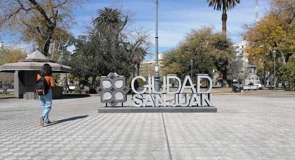 City Tour San Juan y Dique Ullum